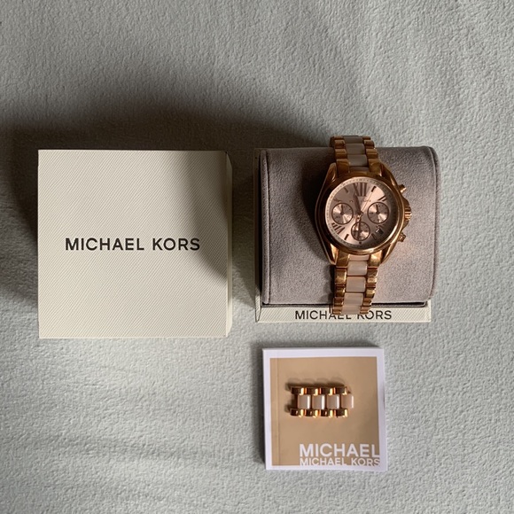 Michael Kors Women's Bradshaw Rose Gold-Tone Watch MK6066 - Picture 2 of 7